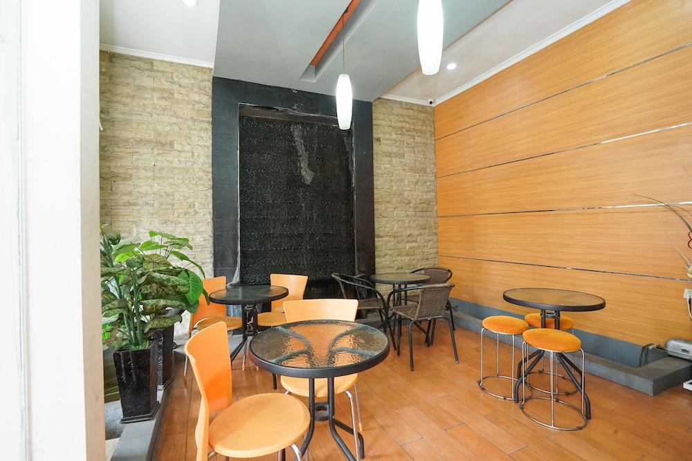 Oyo 450 Semampir Residence Surabaja Exteriér fotografie